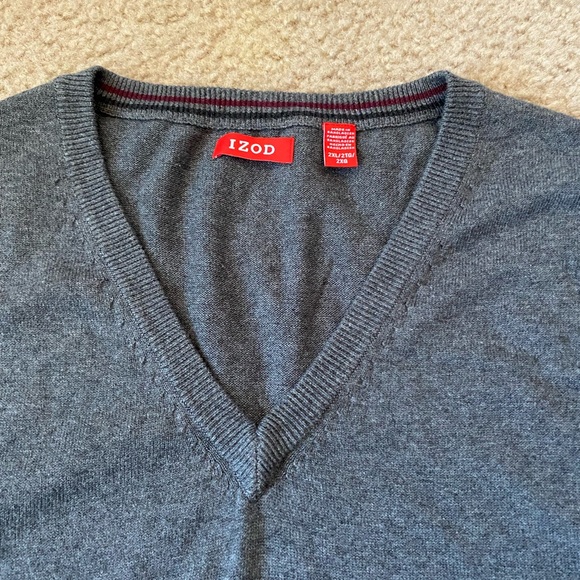 New IZOD vest - Picture 2 of 4